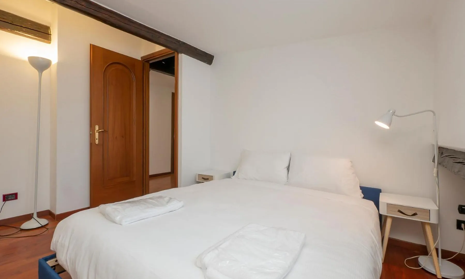 Spazioso E Comodo Appartamento In Centrale Fs - Ac Milan Apartment