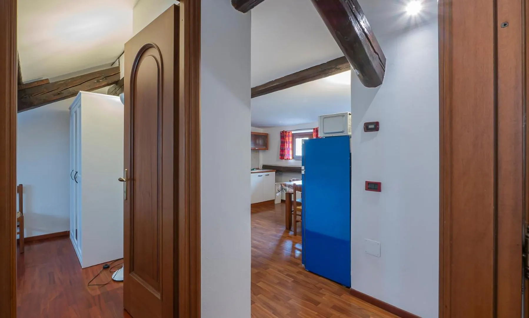 Apartment Spazioso E Comodo Appartamento In Centrale Fs - Ac Milan Italy